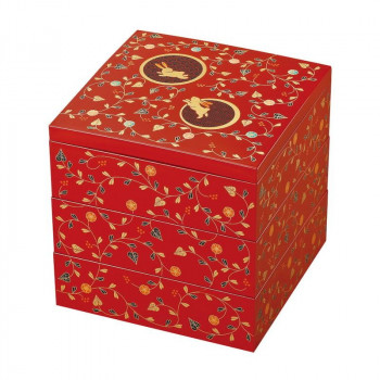 まえじゅう漆器 うさぎ唐草 5.0 三段重 総朱 7R-625【メーカー直送：代金引換不可：同梱不可】【北海道・沖縄・離島は配達不可】