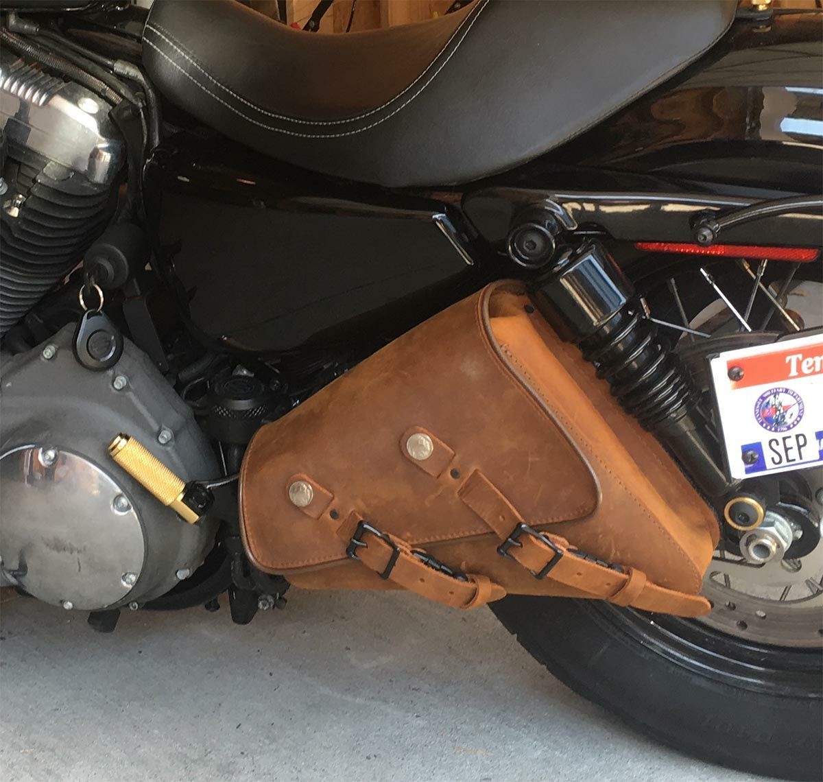 【レザーワークス】310L-DBROWN スポーツスター・本革サイドバッグ 左用 ブラウン 2004～2021 スポーツスター