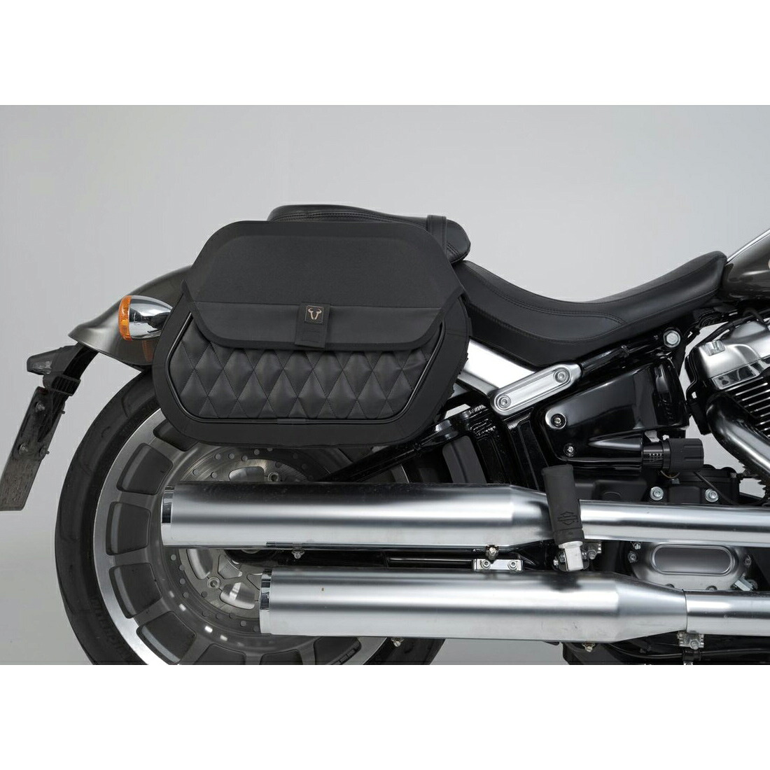 ハーレー FLFB、FLFBS、FXBR、FXBRS SLHサイドキャリア(LH1/右) 【SW-MOTECH】HTA-18-682-10600