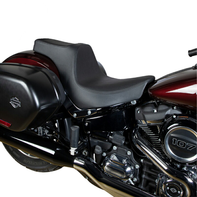 M8ソフテイル ローライダー/S/ST、スポーツグライド プレデター3 2UPシート プレーン Drag Specialties　0802-1490