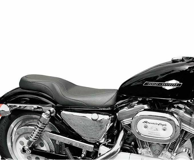 【マスタング】76374 デイトリッパー・シート　3.3ガロンタンク装着車 2004～2021 スポーツスター