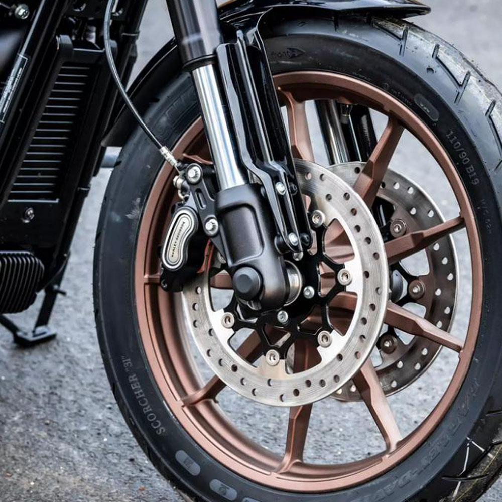 【Thunderbike】FXLRS/T用 フロントホイール・アクスルカバーセット ブラック 22-74-300｜ワールドモーターライフ