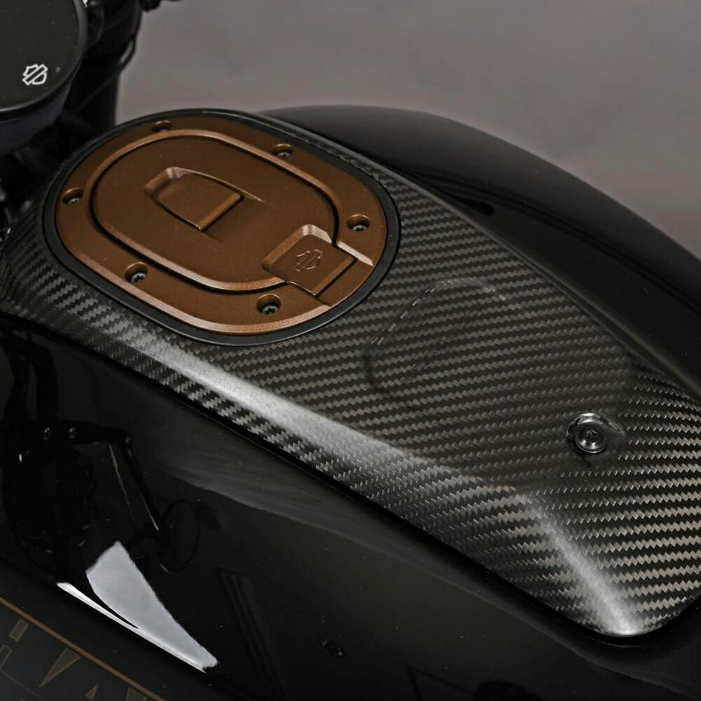 スポーツスターS ドライカーボン タンクトップカバー (綾織/艶あり) SPEEDRA CHD0101TG 25,186円