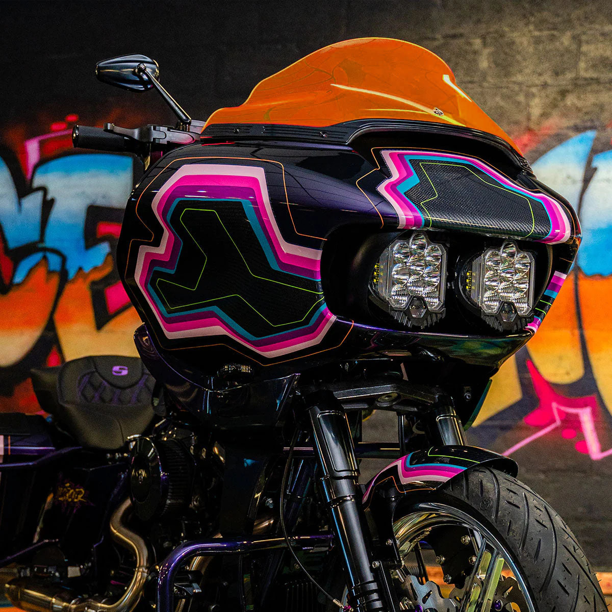 2015以降ロードグライド KOLOR FLARE ウインドシールド 9インチ オレンジ 【KLOCK Werks】KWW-01-0668｜ワールドモーターライフ 32,934円