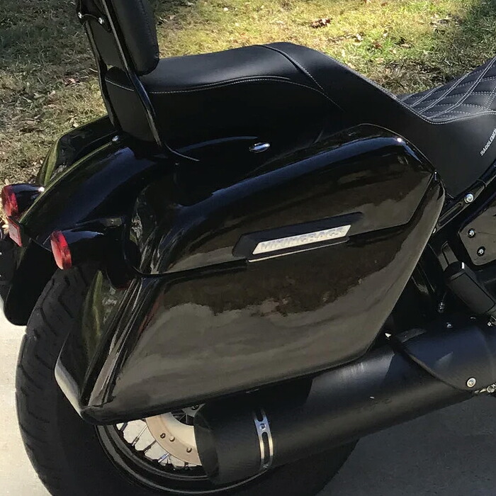 【Viking Bags】ソフテイル スリム用Baldur エクストラ ラージハードサドルバッグ グロスブラック 54152