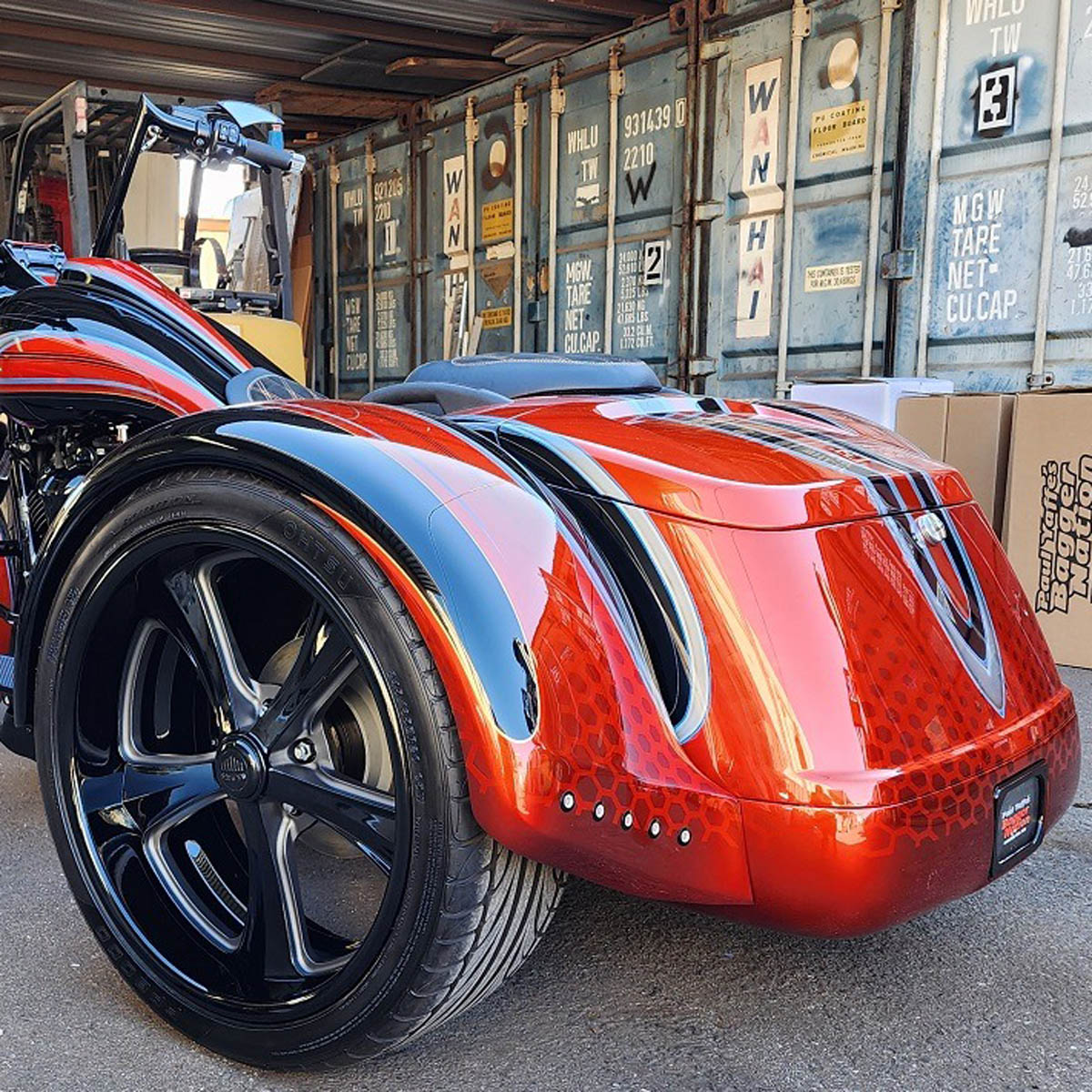 Paul Yaffe プロストリート・リアフェンダーキット マフラーアウトレット無し (テールライト付) フリーホイーラー、ロードグライド3FPSFK-N-NO-5TB-B