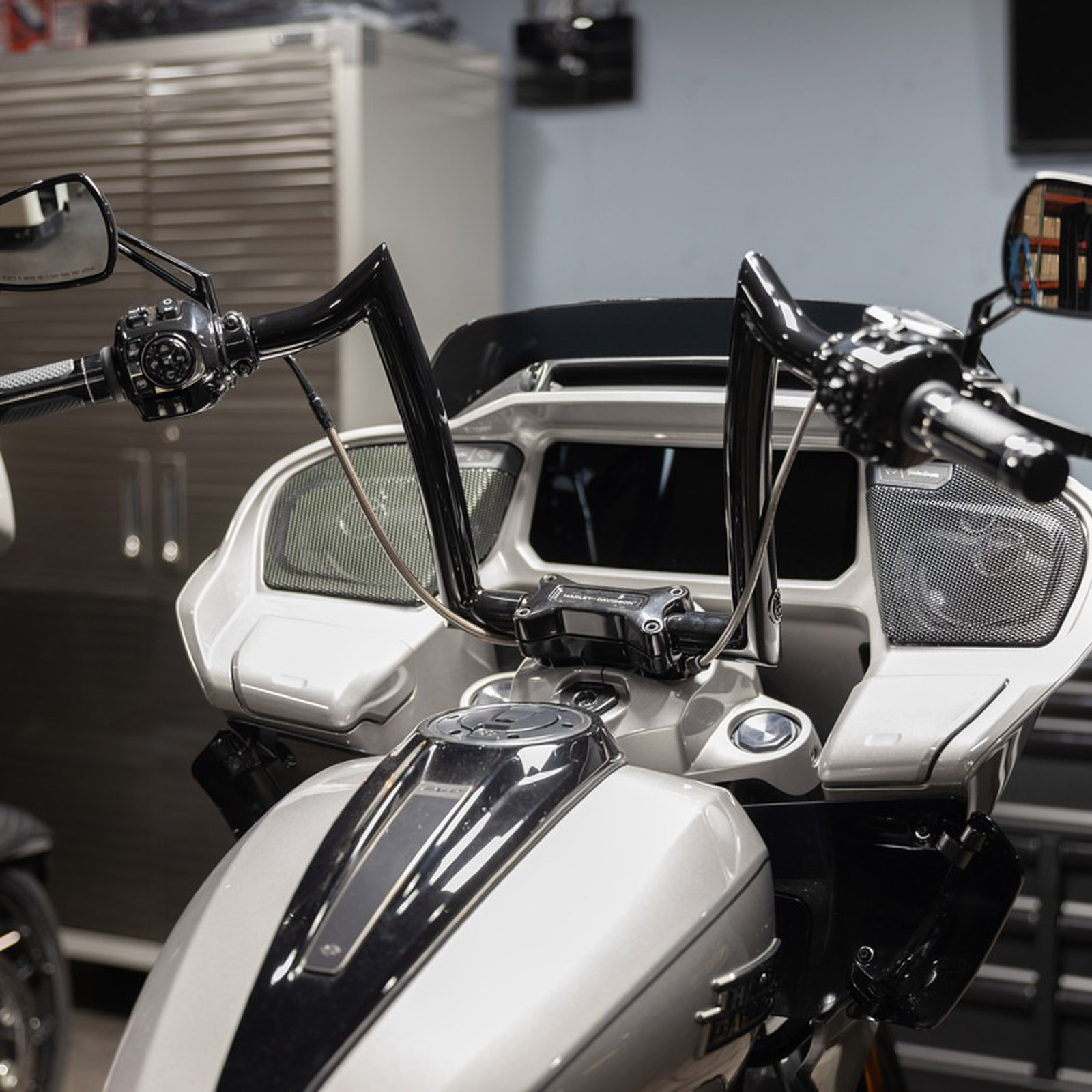 ハーレー2019CVOツアラーサスペンション 12インチハンドル 楽天市場】Factory47 CVOストリートグライド・ハンドルバー 12