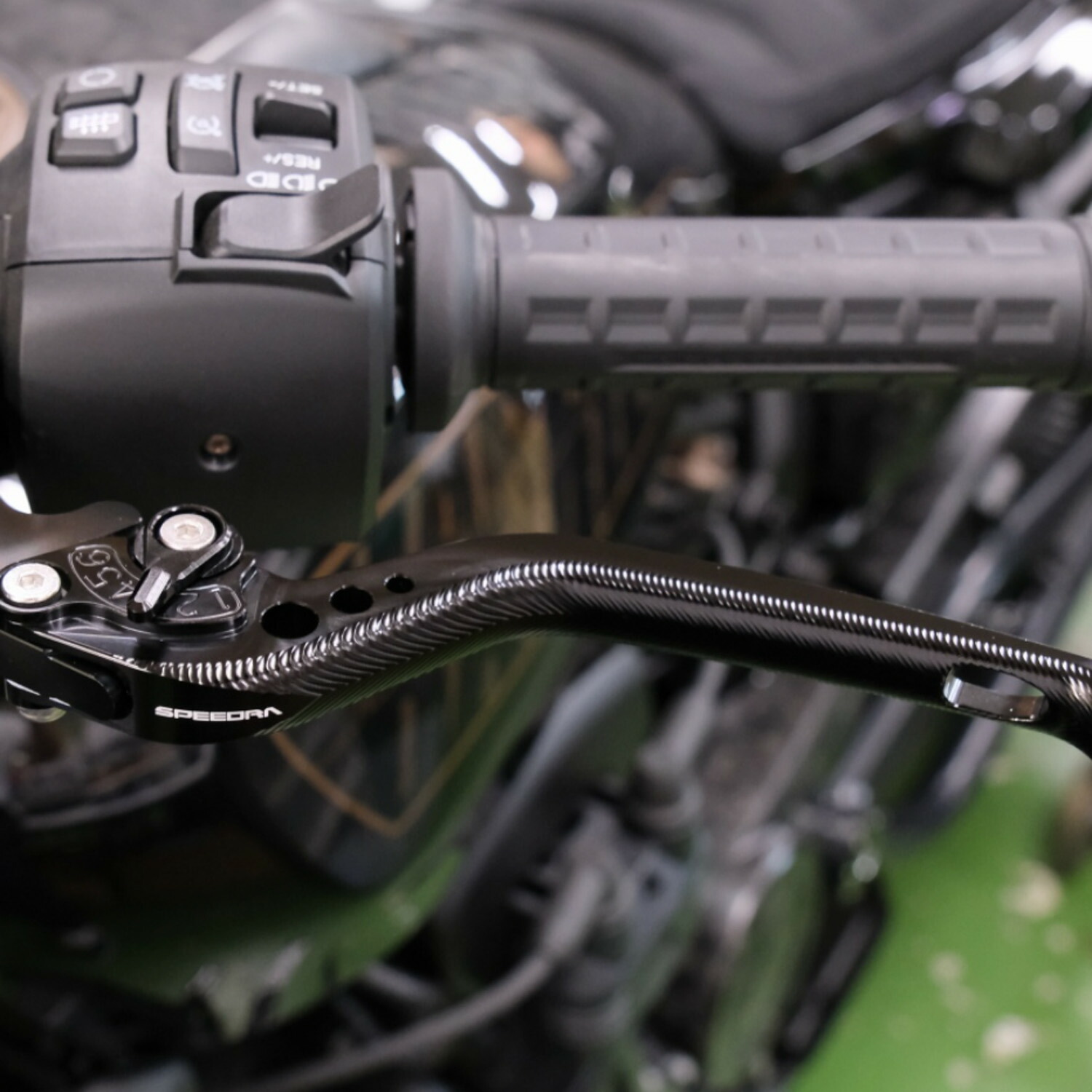 SPEEDRA スポーツスターS、ナイトスター、パンアメリカ用 アジャスタブル・ロングレバーセット (ブラック/ブラック)LVEGHD01BK-BK