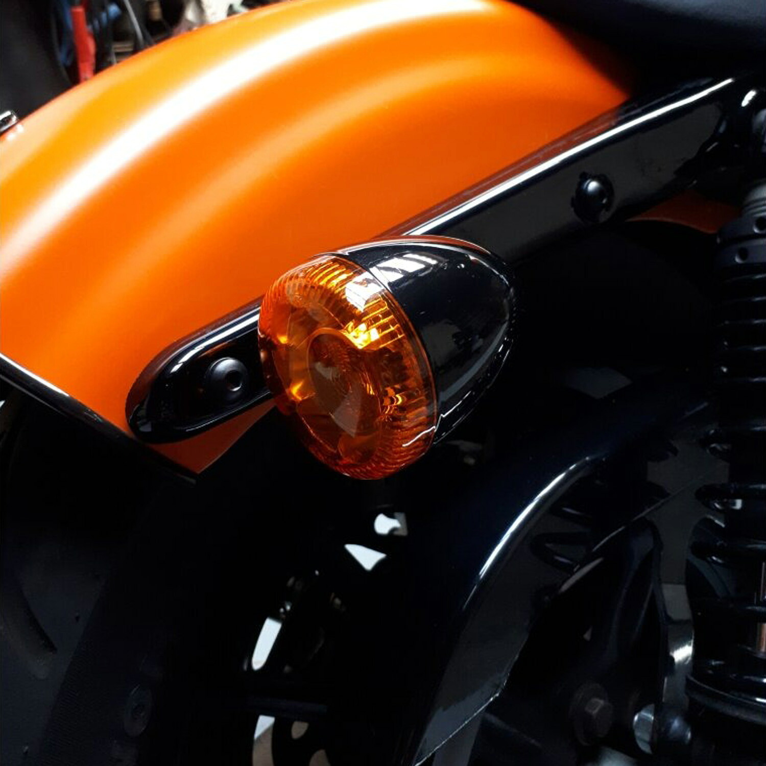 2004以降 XL スポーツスター リアフェンダーマウントボルトセット (グロスブラック)【Screws4Bikes】