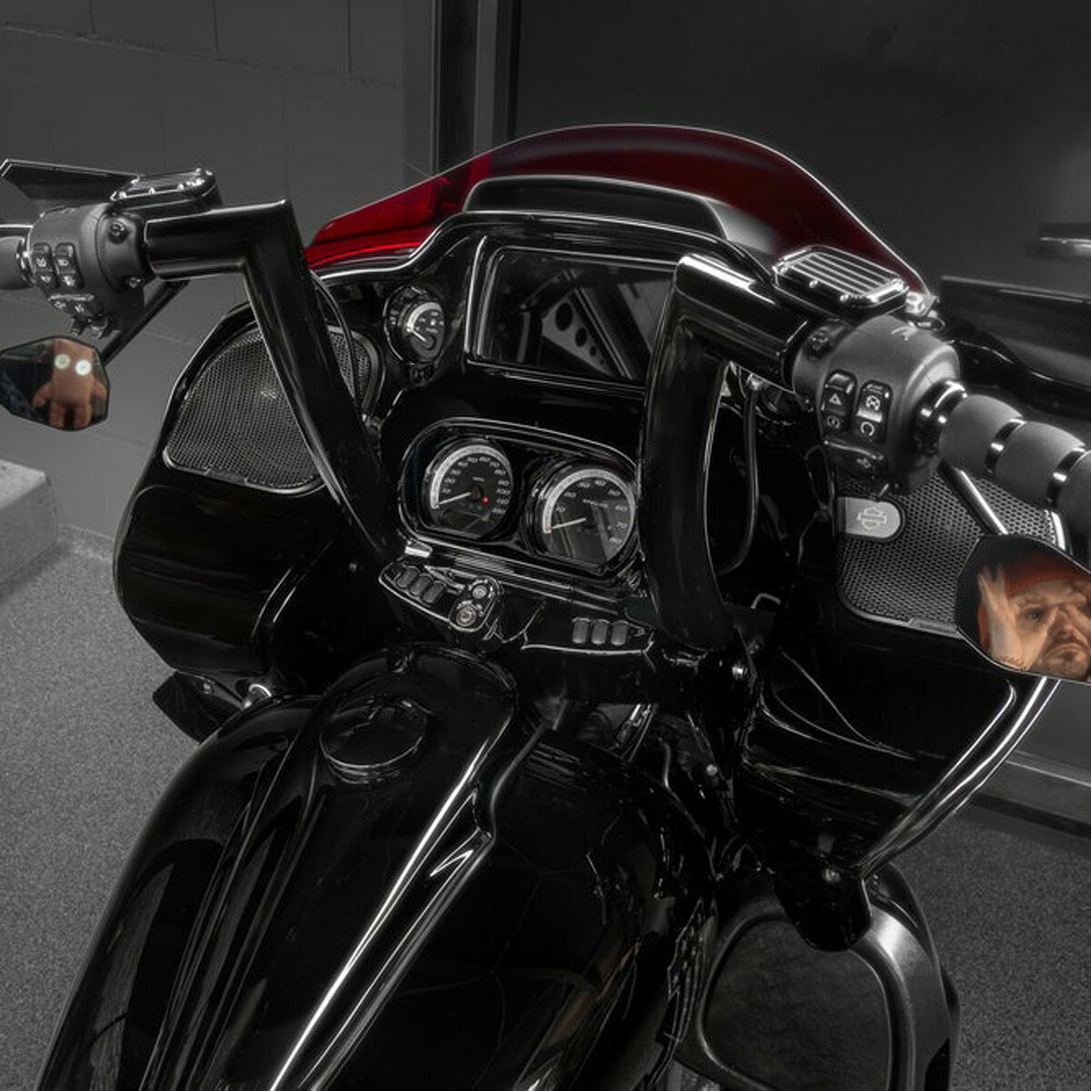 2015～2020 ロードグライド Killer Bull 2インチ・ファットハンドルバー (10インチトール) Killer Custom｜ワールドモーターライフ 83,952円