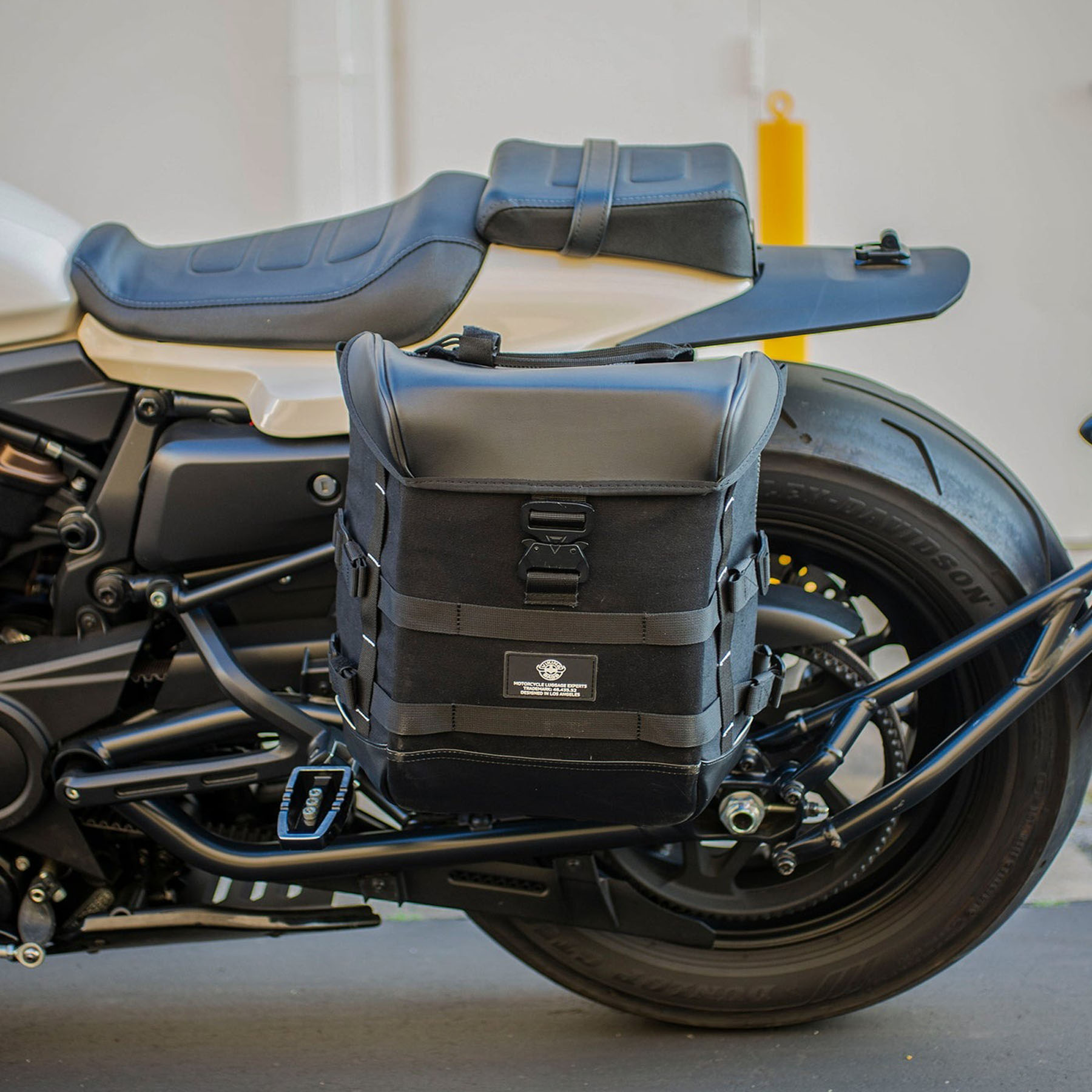 スポーツスターS Incognito 15L クイックマウント・ミディアムサドルバッグ (左用) Viking Bags