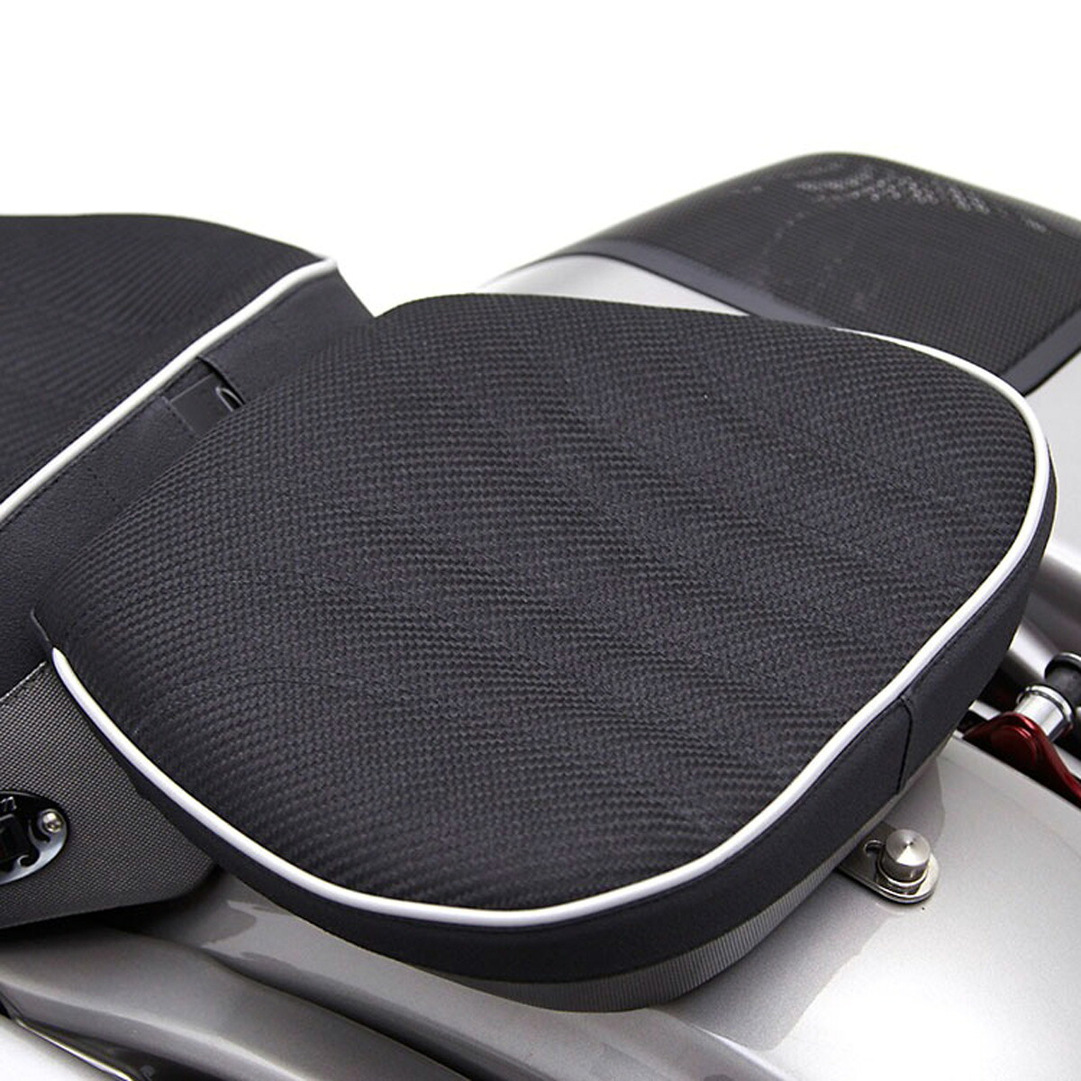 2024以降 ロードグライド、ストリートグライド パッセンジャーピリオン CORBIN