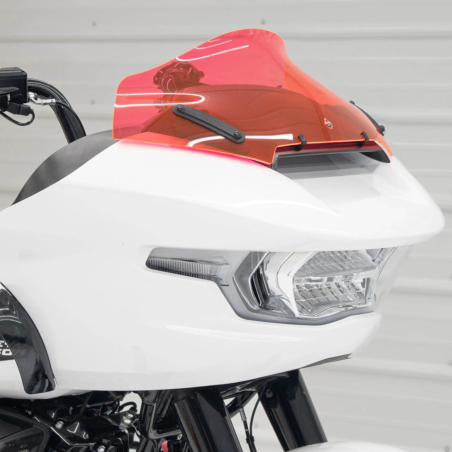 クロックワークス Kolor FLAREウインドシールド 10インチ ピンクアイス 2024以降 FLTRX|ワールドモーターライフ