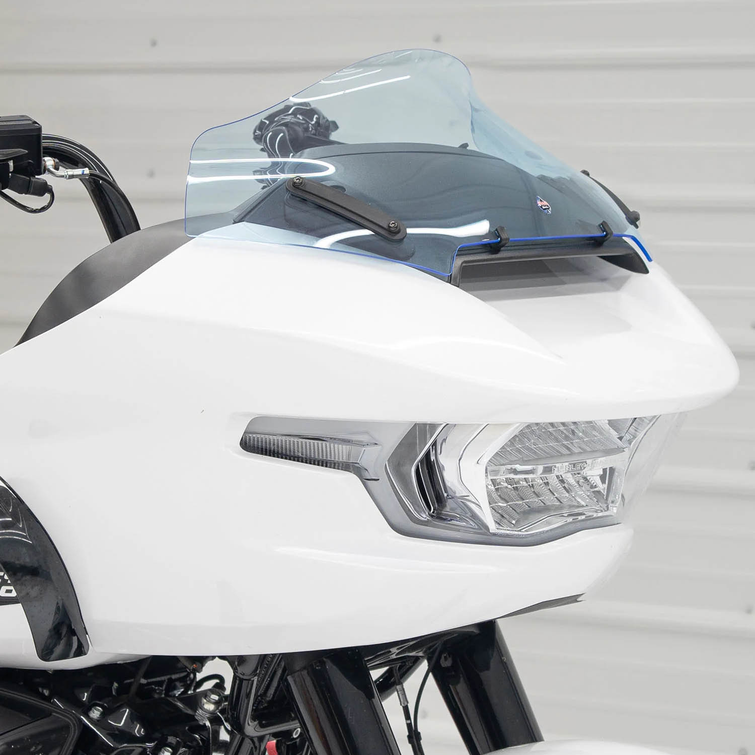 クロックワークス Kolor FLAREウインドシールド 10インチ ブルーアイス 2024以降 FLTRX|ワールドモーターライフ