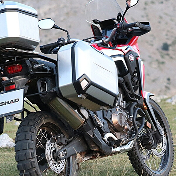 SHAD TR36 TERRA アルミサイドケース 右用 36L (シルバー)18319293｜ワールドモーターライフ