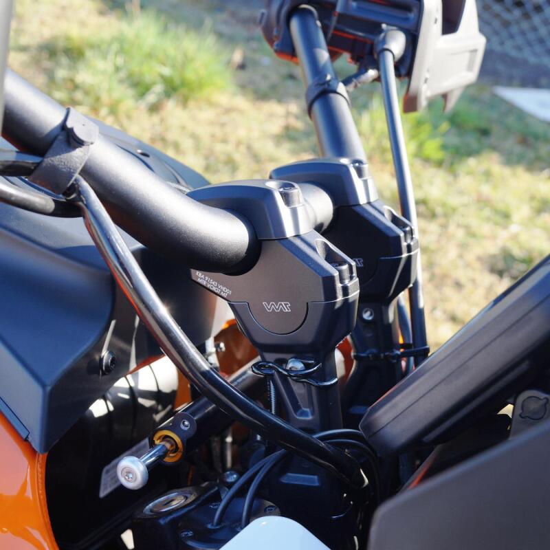 パンアメリカ ハンドルバー ライザーオフセットエクステンション 【VOIGT MOTO TECHNIK】|ワールドモーターライフ