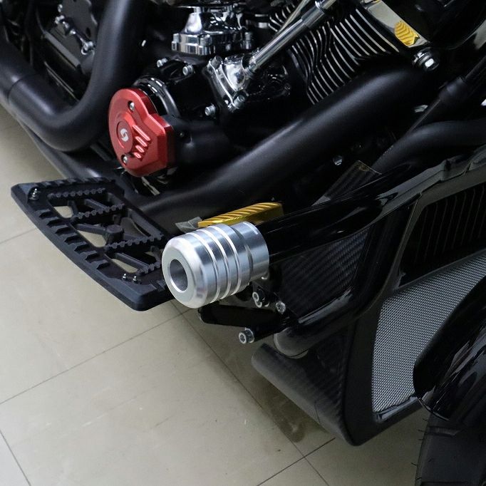 2014以降 ツーリング、2018以降 ソフテイル 純正クラッシュバー用 アルミスライダー (シルバー) スピードラ|ワールドモーターライフ