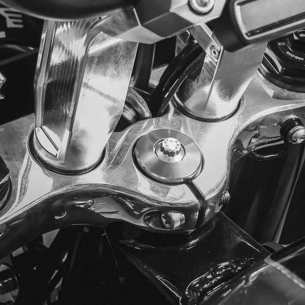 M8 ソフテイル ビレット フォークステムキャップ アルミカラー OG（オリジナルガレージモト）｜ワールドモーターライフ