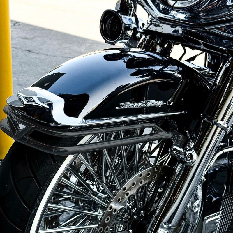 CMC ELEV8 Vレール・フロントバンパー (グロスブラック) 2014～2023 ツーリング