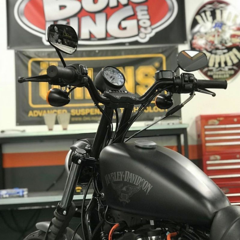 バンキン 10インチ・ワンピース ストレートライザー (グロスブラック) スポーツスター、ダイナ、FXR
