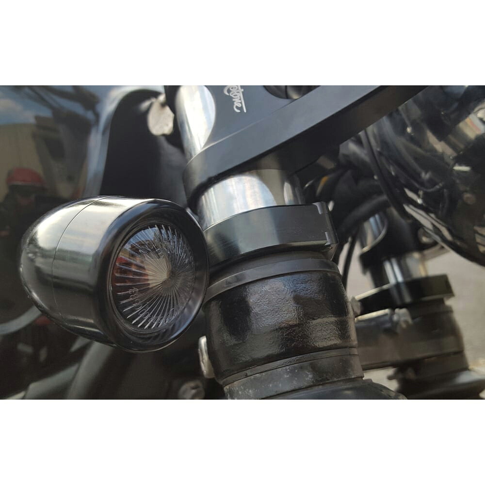 【Motone】フォークマウント ターンシグナル クランプブラケット 49mm用 ブラック|ワールドモーターライフ