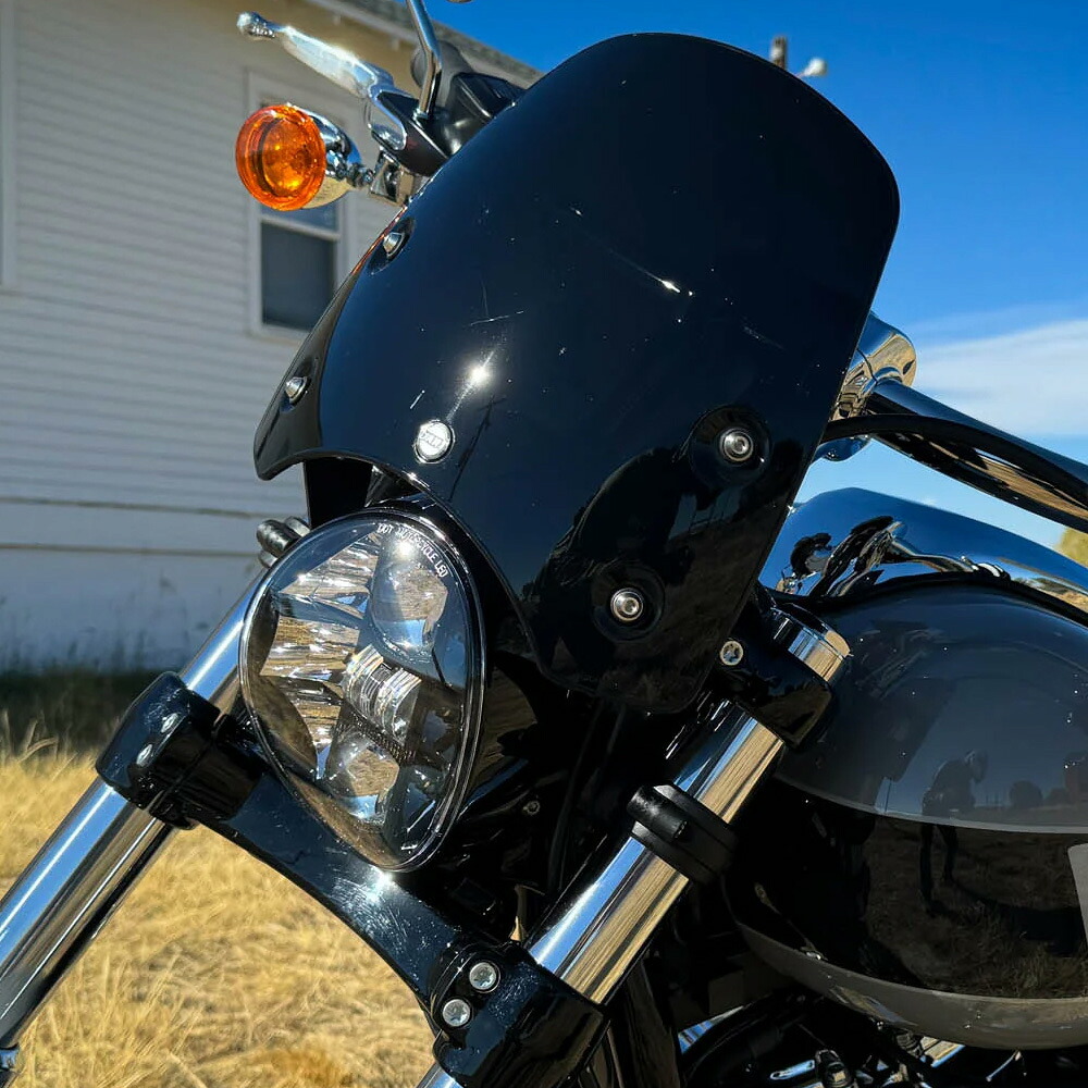 ブレイクアウト FXSB、FXBR 49フォーク用 クラシックS3・フライスクリーン (ブラック) DART FXSB52M-49 24,270円