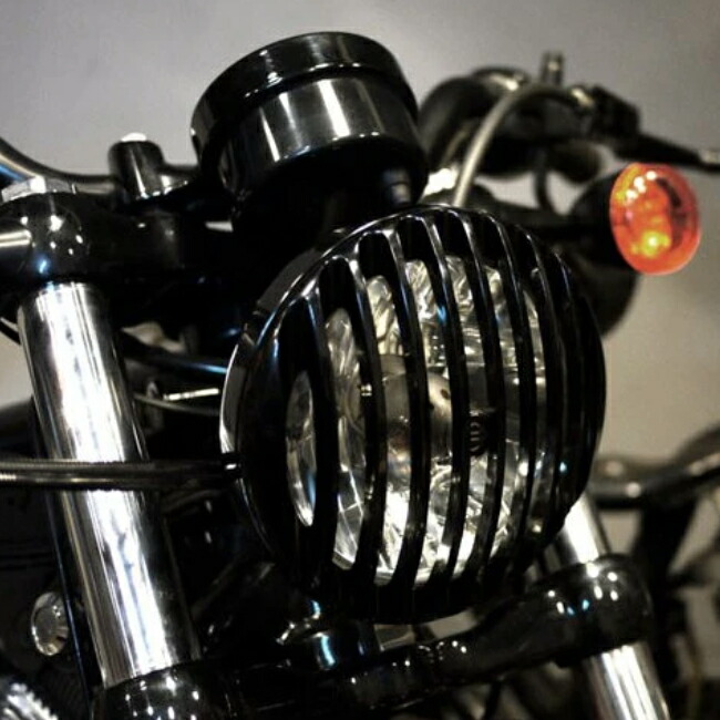 【Rough Crafts】5.75インチヘッドライトグリル ブラック 933802
