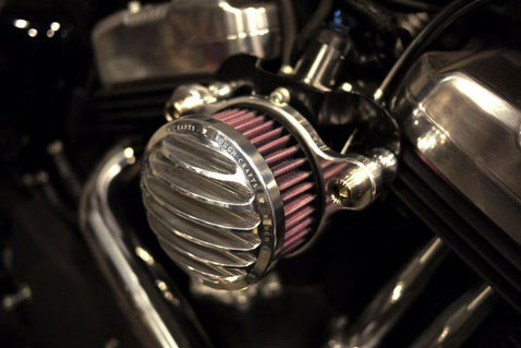 ROUGH CRAFTS エアクリーナー ポリッシュ 2004～2021 スポーツスター｜ワールドモーターライフ