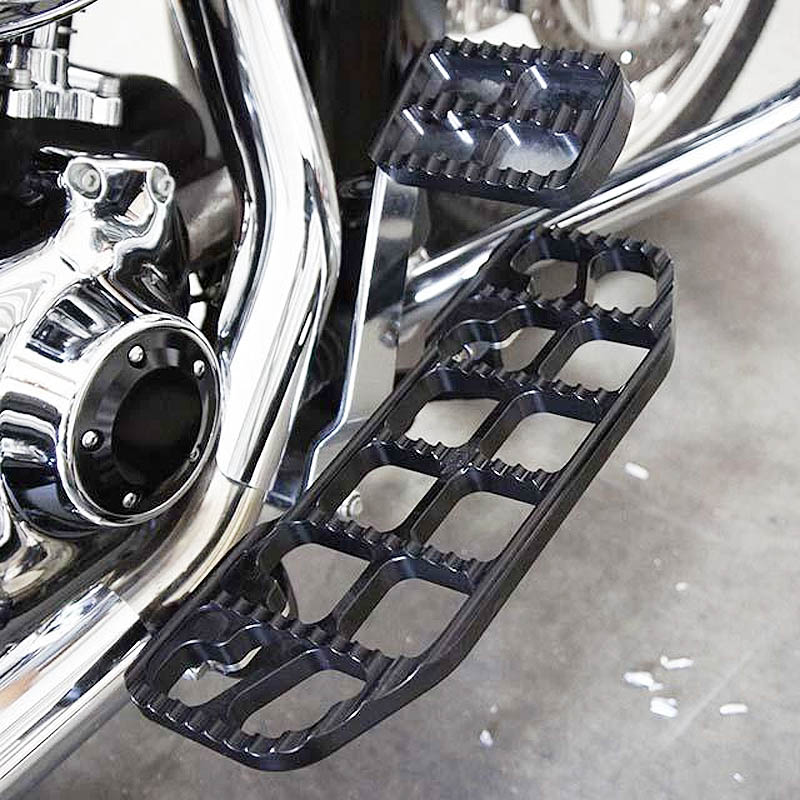 【ジョーカーマシン】 Serrated ライダーフットボード ブラック 1621-0631