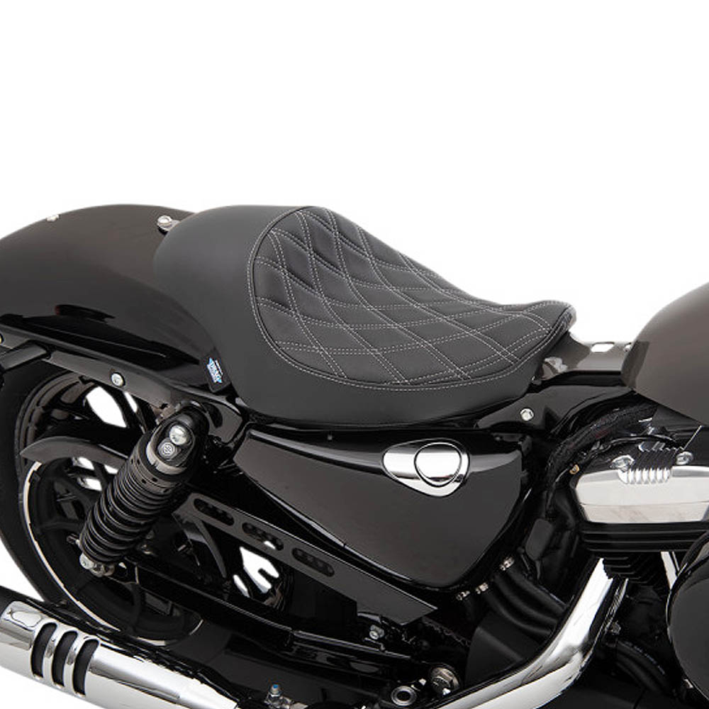 ブラック ダイヤモンドステッチ シート ハーレー　スポーツスター ハーレー スポーツスター ソロシート シングルシート シート