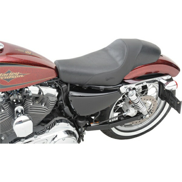 【サドルマン】 カフェレーシングシート 2004~2021 スポーツスター3.3ガロン(12.5リットル)タンク装着車 0804-0454|ワールドモーターライフ