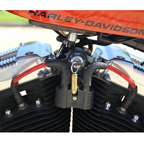 Harley davidson крепление. Breather Harley Sportster. Зажигание Buell Sportster. Перенос катушки Sportster. Замок зажигания Харлей Дэвидсон спортстер.