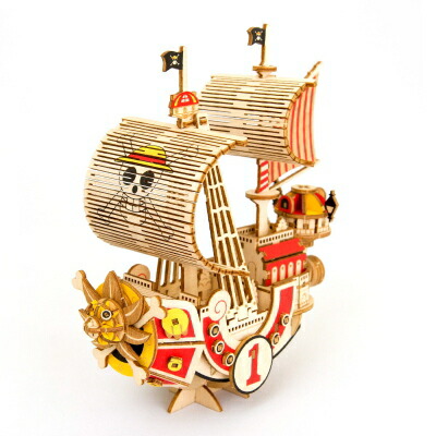 トラファルガー・ローの潜水艦 木製パズル 立体パズル 木製 ONE PIECE トラファルガー・ローの潜水艦 難易度3