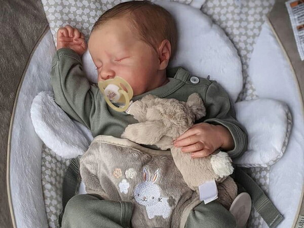 Lifelike Reborn Baby Dolls 即物的な乳飲み子あやつり人形 Levi 本物そっくり！お坊っちゃんの新生児あやつり人形 ベイビードール