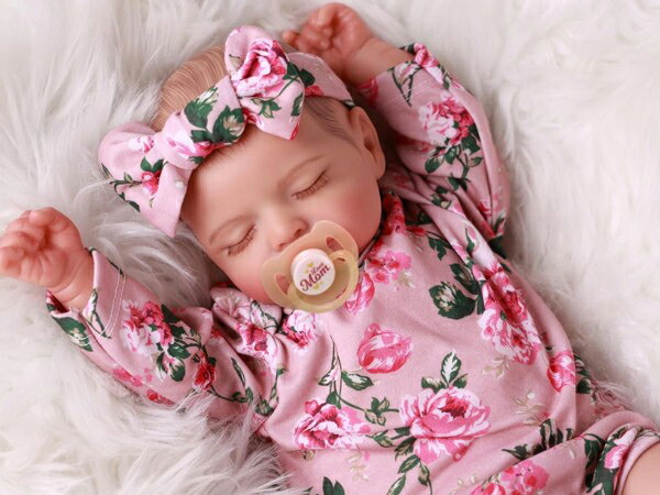 Lifelike Reborn Baby Dolls 即物的な乳飲み子あやつり人形 Rosy 本物そっくり！御姉さんの新生児あやつり人形 ベイビードール