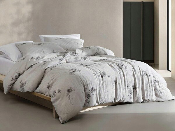【統治女王】 Calvin Klein カルバン・クライン Aquarelle Floral 掛け布団3点仕掛ける （薄墨色） 243×233糎 掛布団押しかぶせる1枚＆枕押しかぶせる2枚 寝具 掛け布団-寝具-インテリア・寝具・収納