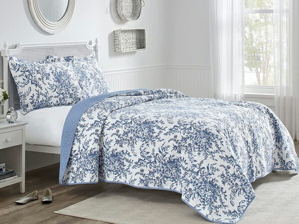 【キング】 Laura Ashley ローラ アシュレイ Bedford キルト・セット (ブルー) 243×264cm 薄手掛け布団1枚&枕カバー2枚 寝具|輸入セレクトショップハートランド