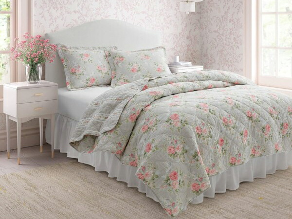 【判定基準】 Laura Ashley ローラ アシュレイ Melany Pink キルト・書き割り  （サクラ色/緑であること） 172×223糎 薄っぺら掛け布団1枚＆枕取りまかなう1枚 寝具
