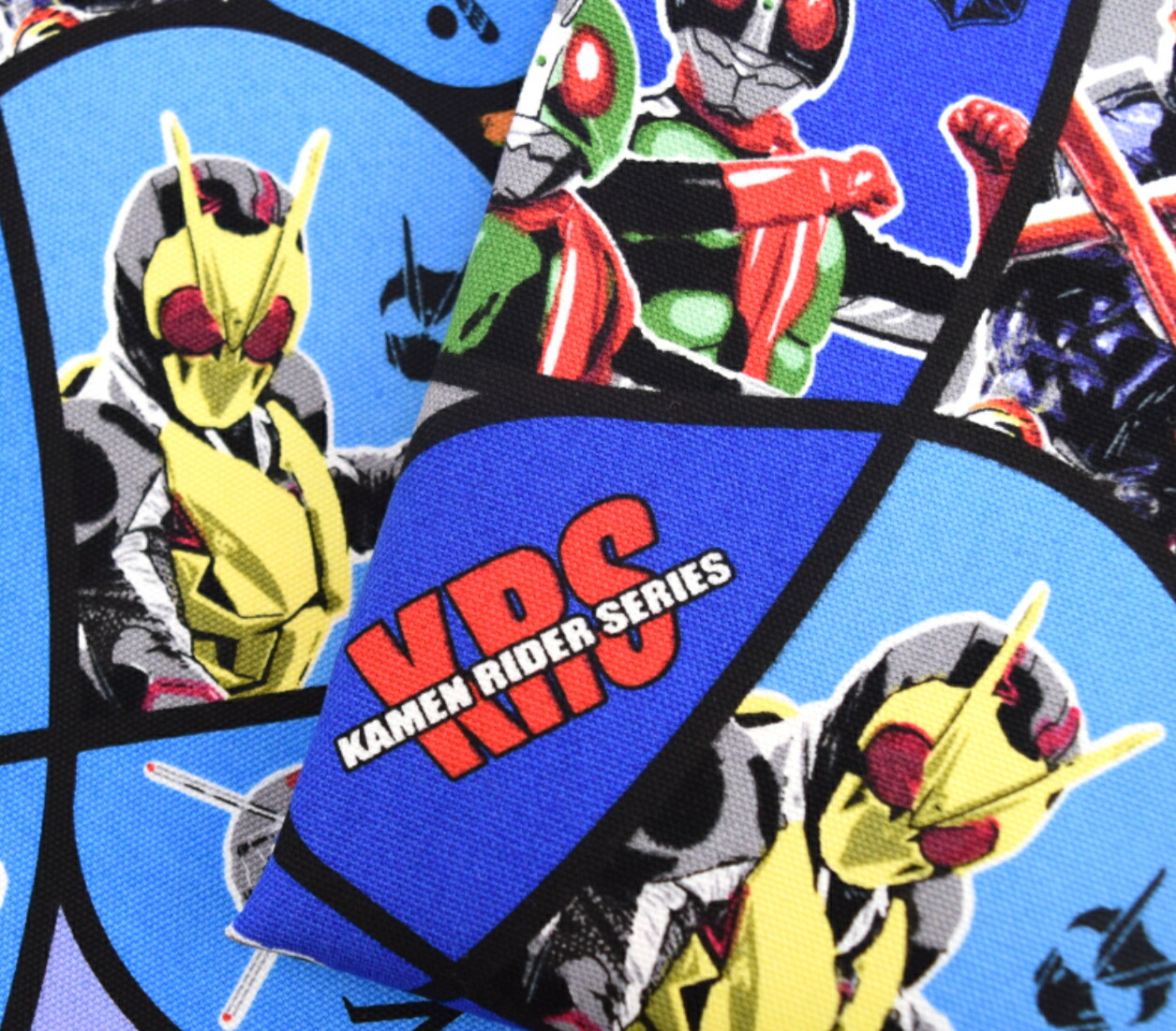 【オックス】2022年 「50th 仮面ライダーシリーズ」KRS 布 生地 入園入学 綿 コットン バッグ バンダイ ジオウ ドライブ画像