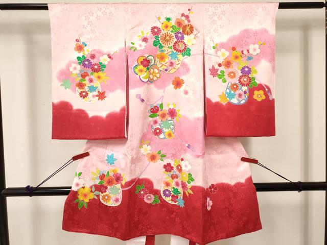長閑やかさ屋御召しもの[]お宮参り お嬢さん 祝着 産着 初着 のしめ 駒刺しゅう 花籠文 暈し染め 金彩 珠玉 DABE7134ma
