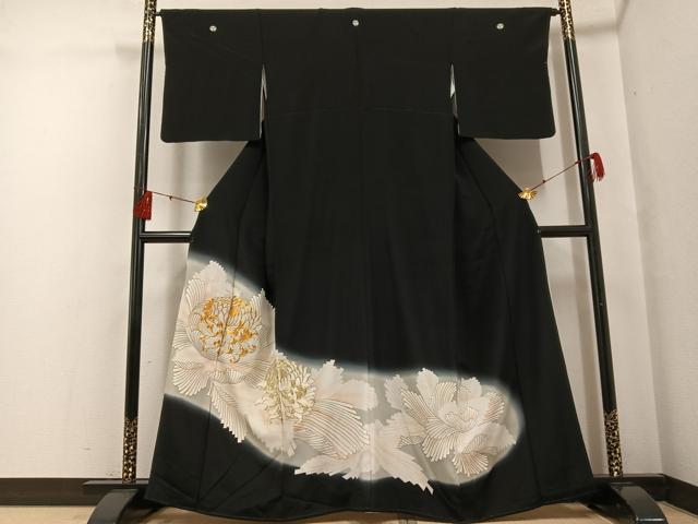 平和屋着物●豪華黒留袖　駒刺繍　舞花文　暈し染め　金彩　正絹　逸品　AABF8118ph｜平和屋