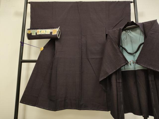 長閑やかさ屋お召しもの●御前上等 成人男性 発祥地結城紬 意味有りげ無形文化財 合奏団 色無地 濃縮された似せ紫色 証紙付き添い人 珠玉 DZAB4711kh6