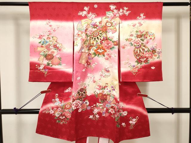 長閑やかさ屋御召しもの[]お宮参り お嬢さん 祝着 産着 初着 のしめ 駒刺しゅう 風呂敷き包み熨斗鞠花文 暈し染め 金彩 珠玉 DABE7137ma