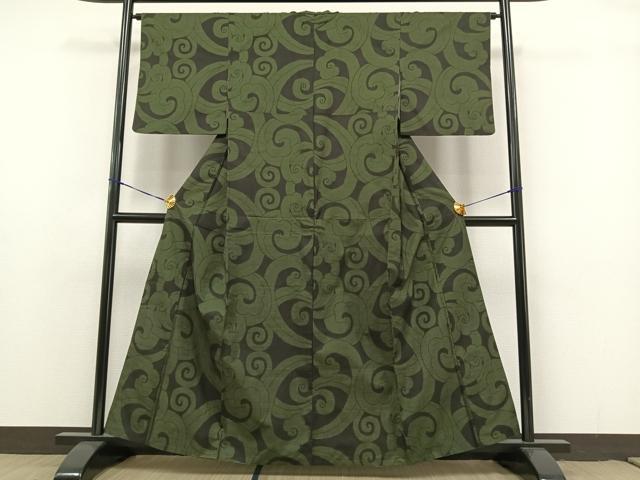 平和屋着物●本場大島紬　一元7マルキ　樹林文　正絹　逸品　AABE3959ph 楽天市場】平和屋着物○本場大島紬 一元7マルキ 樹林文 正絹 逸品