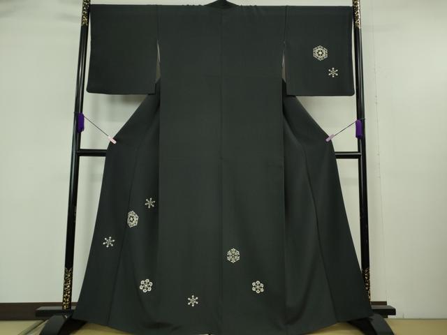 長閑やかさ屋中央局●御前上等 京都染織製造業者・貴久樹謹製 短い訪問着 総刺しゅう 雪華 濃紺色地 銀糸 伊と幸 反端付き添い人 珠玉 DZAB6135kh6