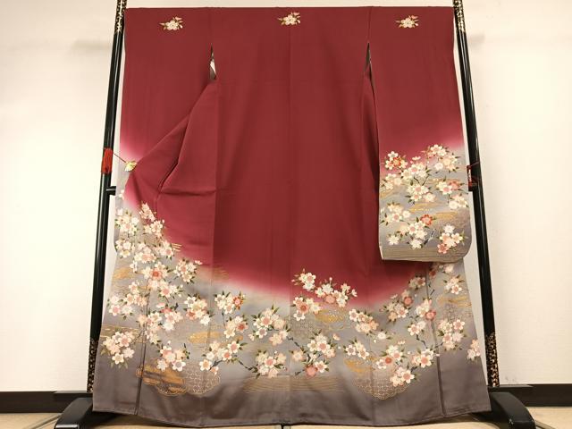 平和屋着物●ファッションデザイナー 花井幸子 振袖 駒刺繍 雲取り花文 暈し染め 金彩 やまと誂製 正絹 逸品 AABG4649fy
