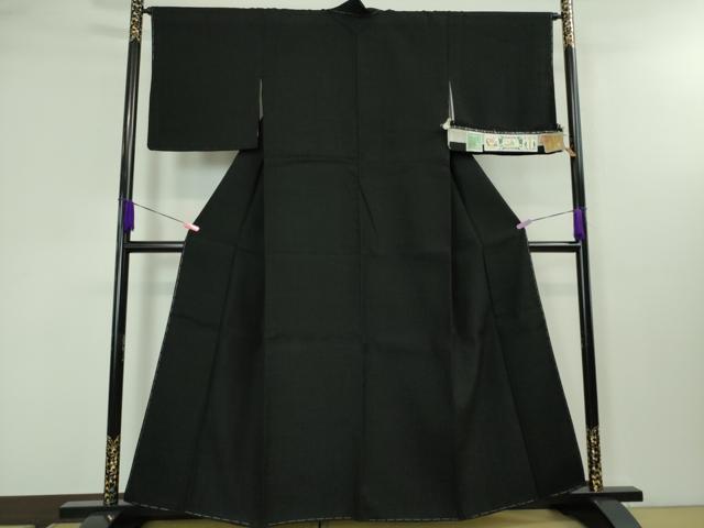 平和屋本店■極上　本場結城紬　重要無形文化財　井上商事謹製　色無地　黒地　証紙付き　逸品　未使用　DZAA4141kh5｜平和屋
