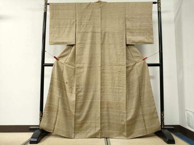 長閑やかさ屋御召しもの●短い訪問着 紬地 刺しゅう 横段吉祥溢れ松葉花文 金糸 正絹 珠玉 CABG0390yc