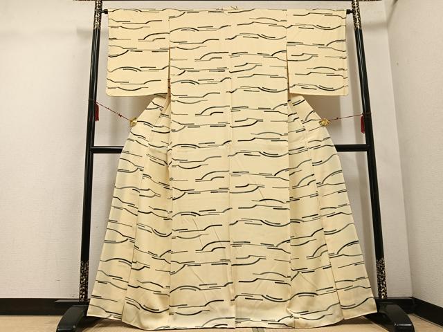 長閑やかさ屋御召しもの●飛び切りな小紋 ろうけつ染め 幾何学学文様 正絹 珠玉 AABE8903ph