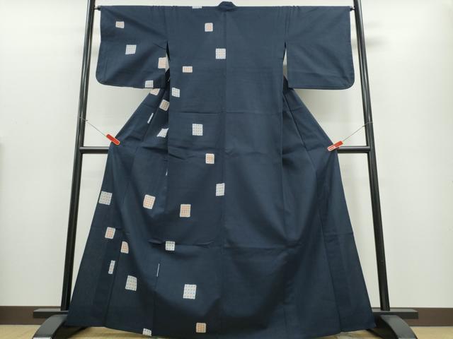 長閑やかさ屋御召しもの∴夏物 撫松庵 浴衣 片身入れ替わり 透かし彫り柄 濃紺色地 綿 珠玉 CABE9090ng